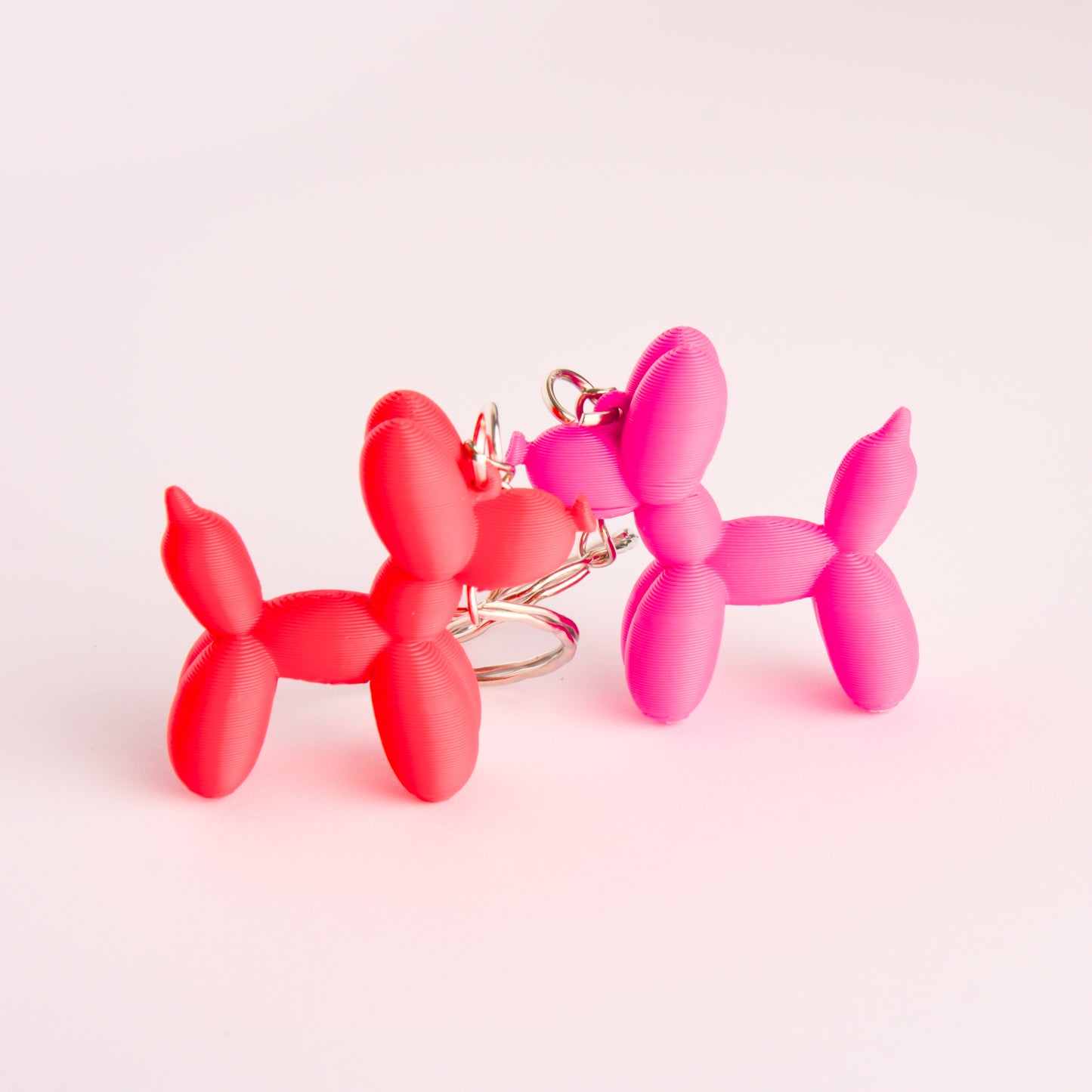 Balloon Dog Keychain – Cute Animal Shaped Keyring – Colourful Gift for Dog Lovers  – Fun & Unique Keychain for Bags and Keys